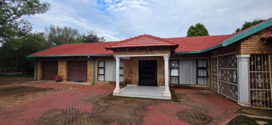 3 Bedroom Property for Sale in La Hoff North West